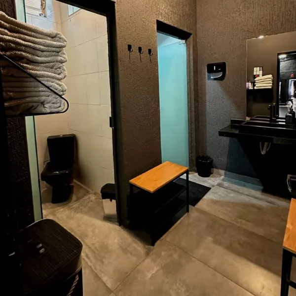 Vestiário Feminino da Oni Brothers Jiu Jitsu, no Alto da Lapa, São Paulo