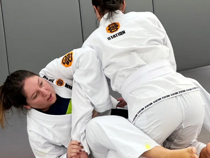 Turma de Jiu-Jitsu para iniciantes na Station 1939